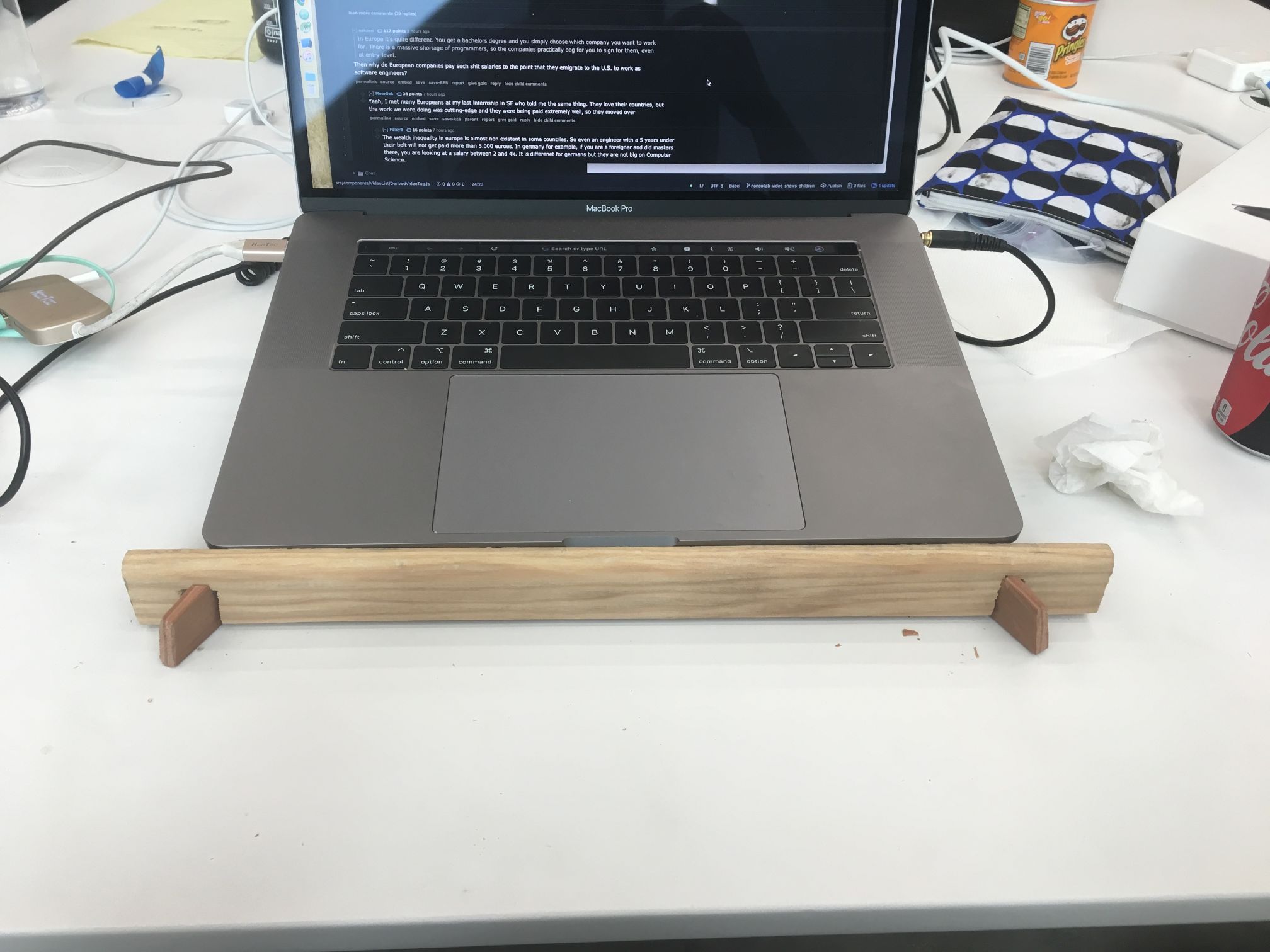 Laptop Stand3